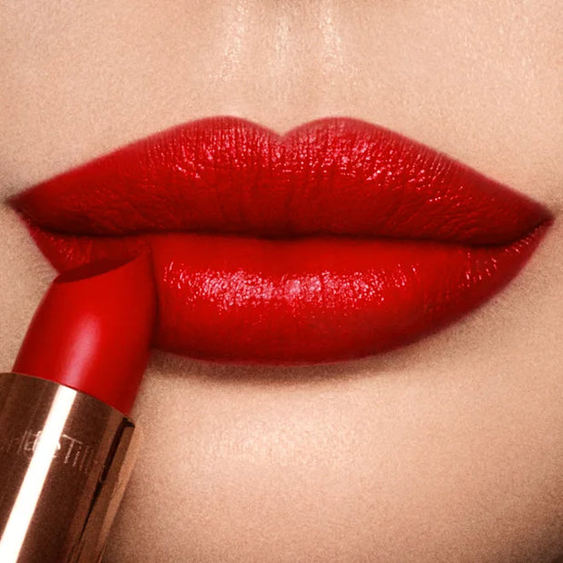 Charlotte Tilbury  K.I.S.S.I.N.G Satin Shine Lipstick