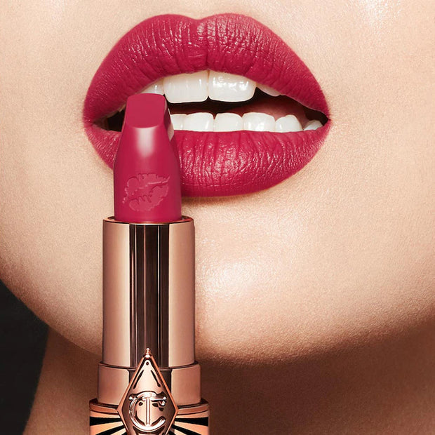Charlotte Tilbury  Hot Lips Lipstick 2