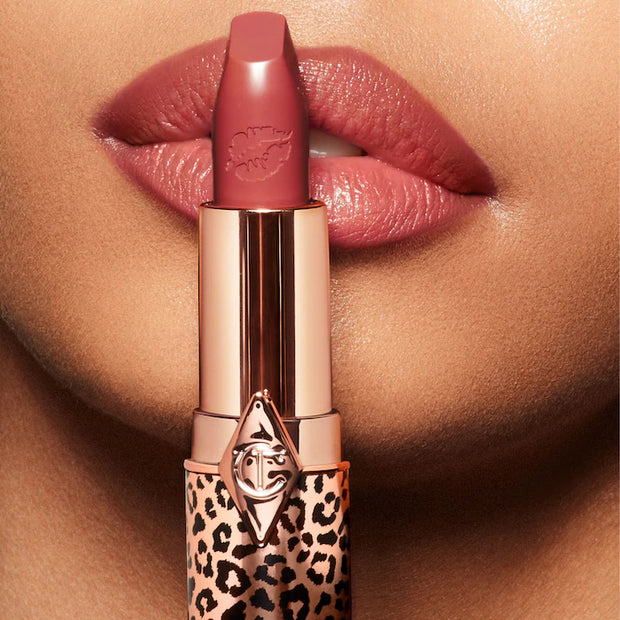 Charlotte Tilbury  Hot Lips Lipstick 2