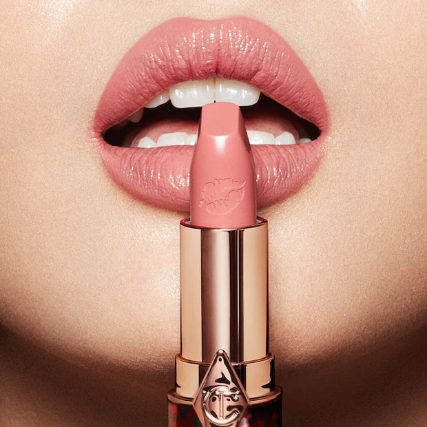 Charlotte Tilbury  Hot Lips Lipstick 2